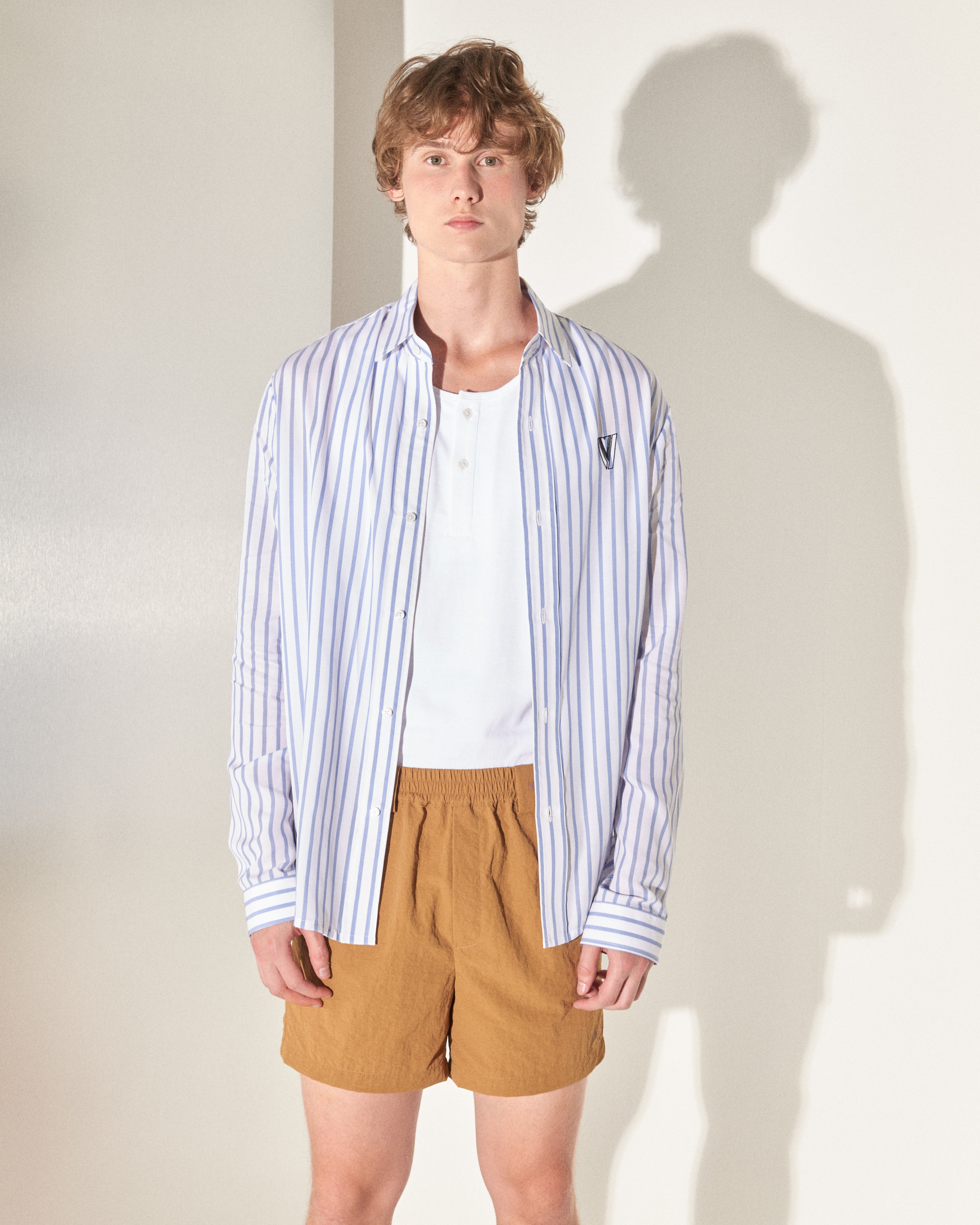 AW23-42