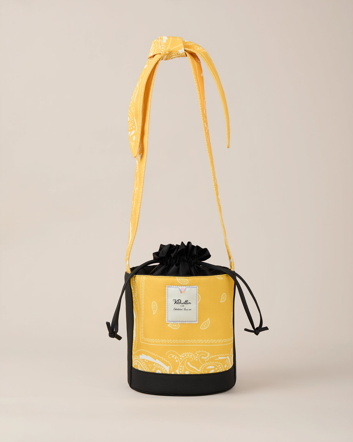 PAISLEY PRINT BUCKET BAG
