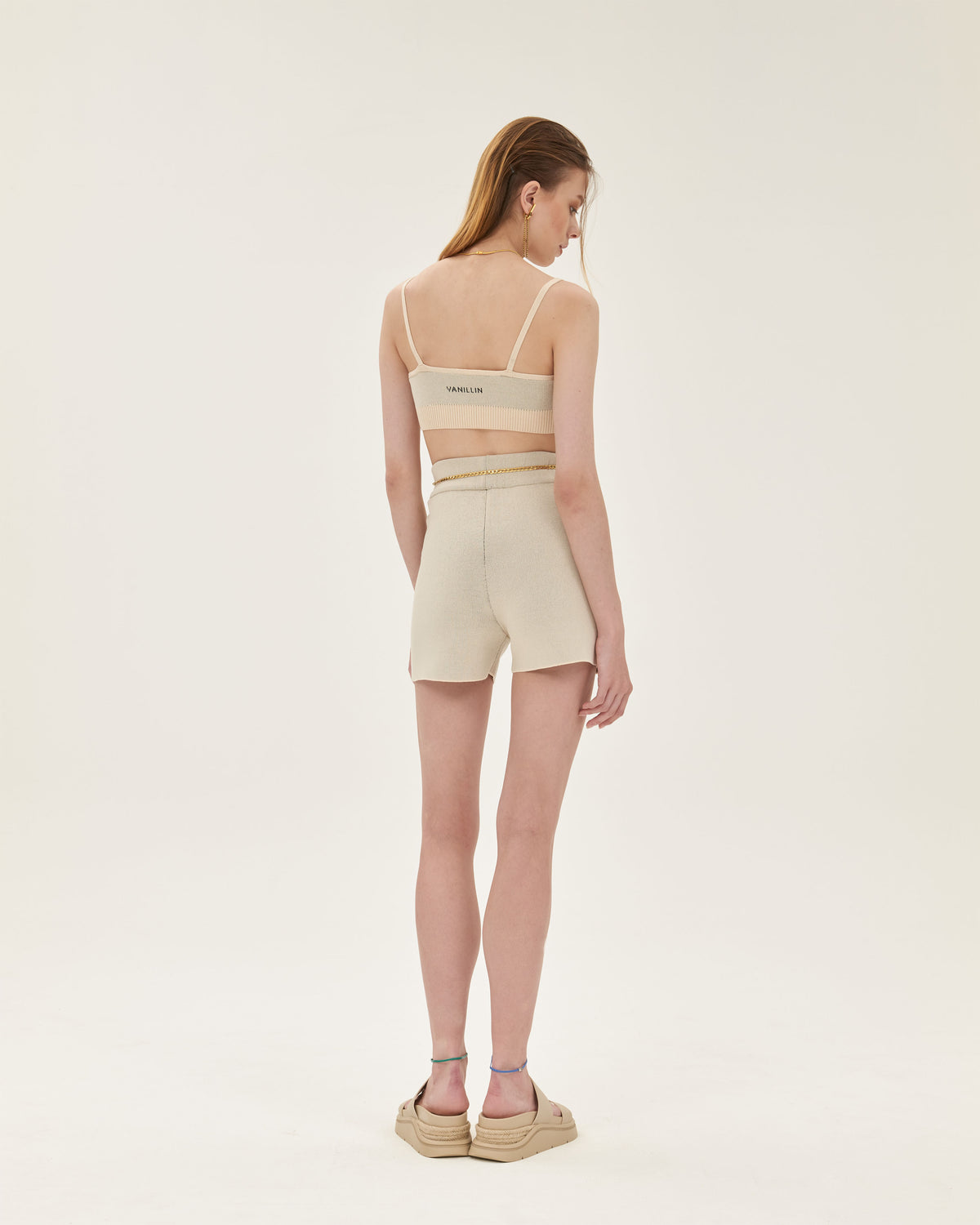 SS21-01 TOP