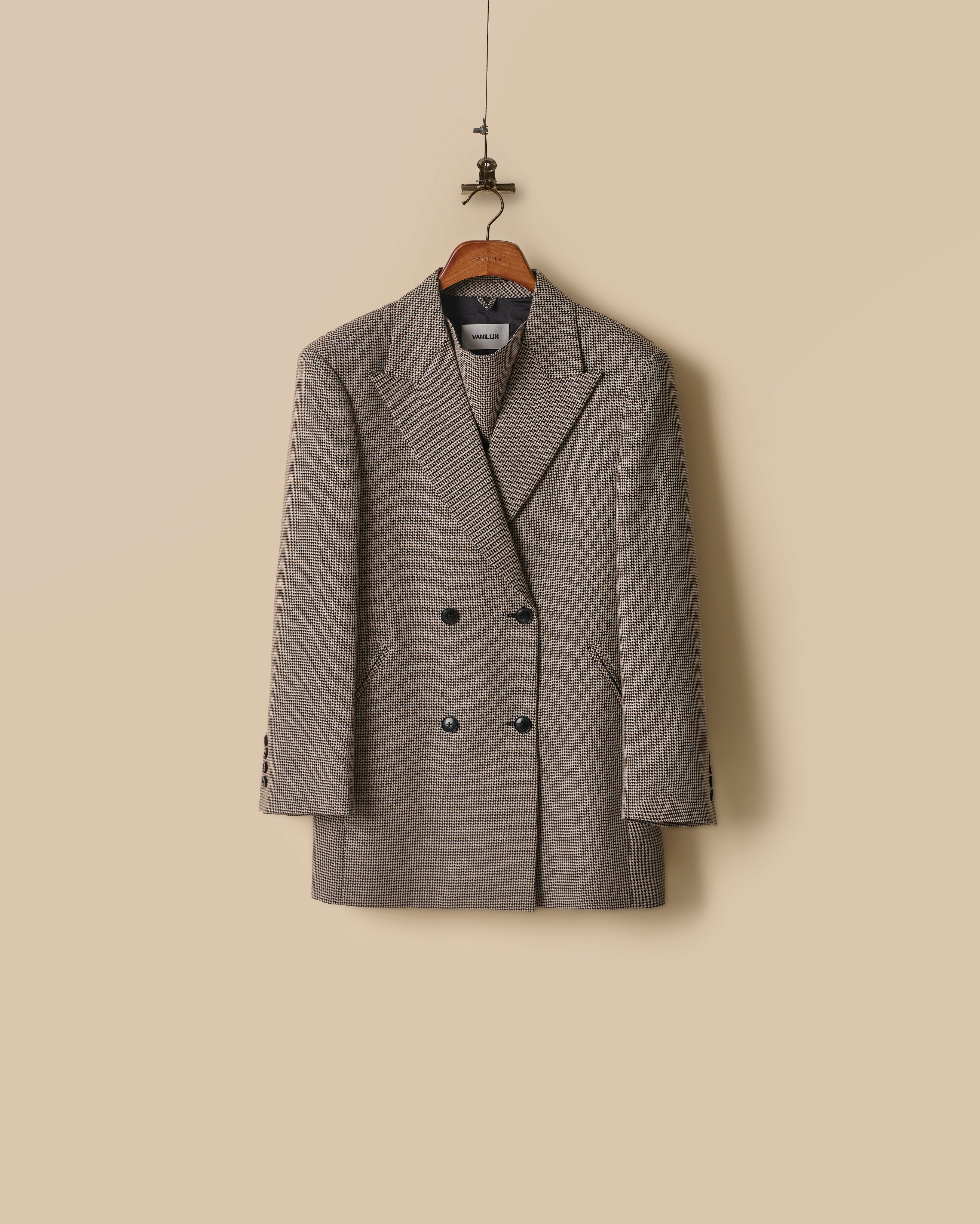 AW25-CLS-01