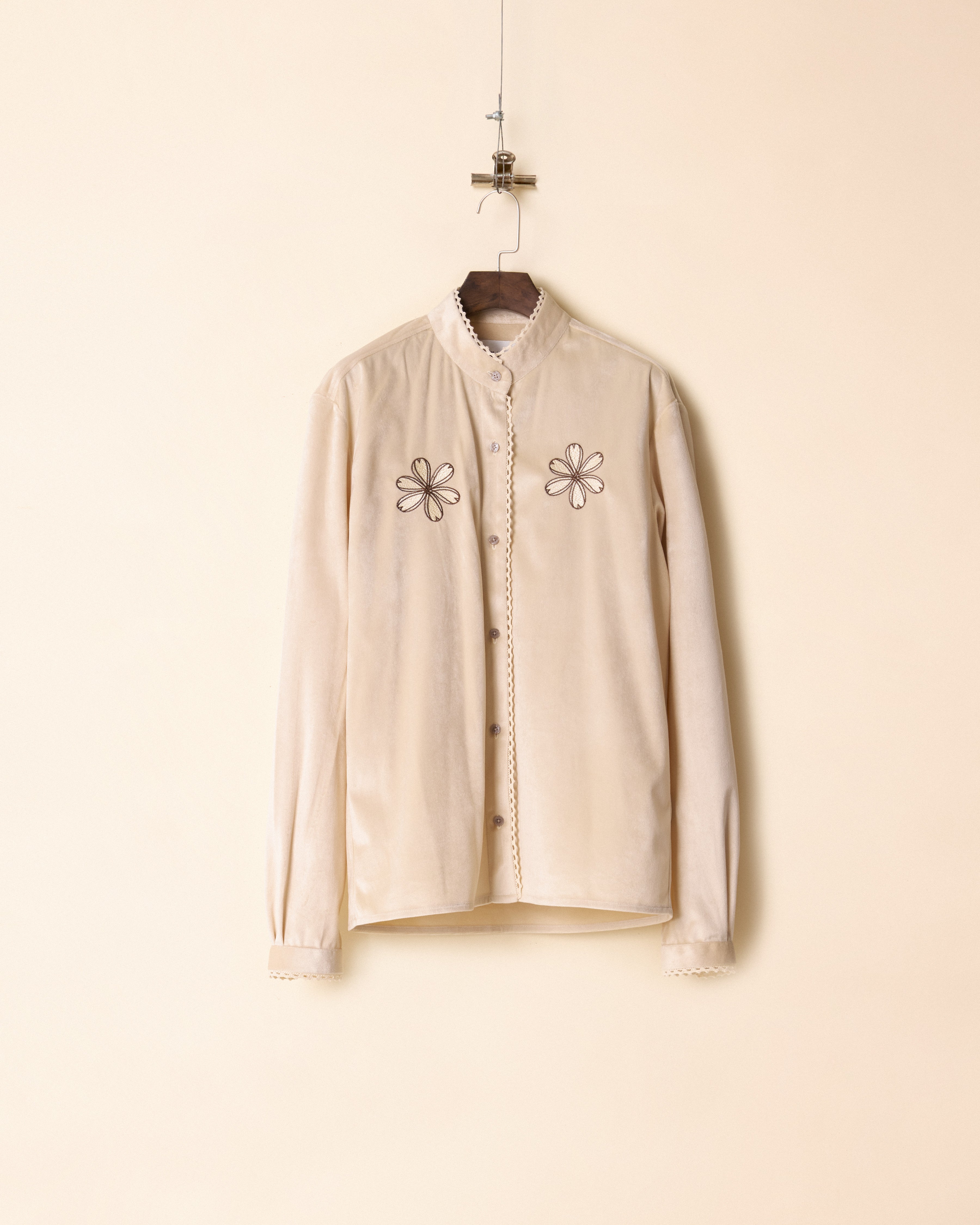 AW23-09