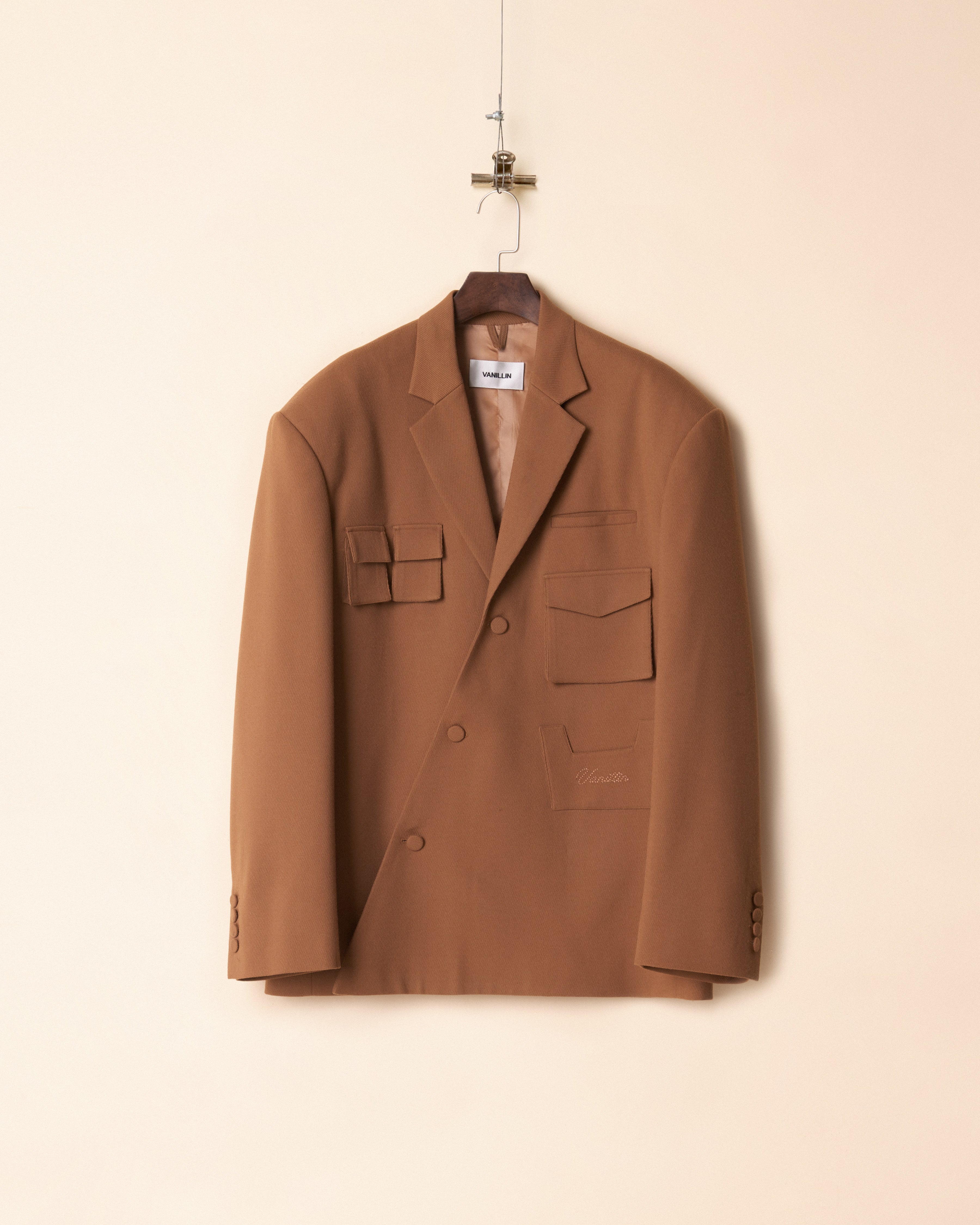 AW23-CLS-05