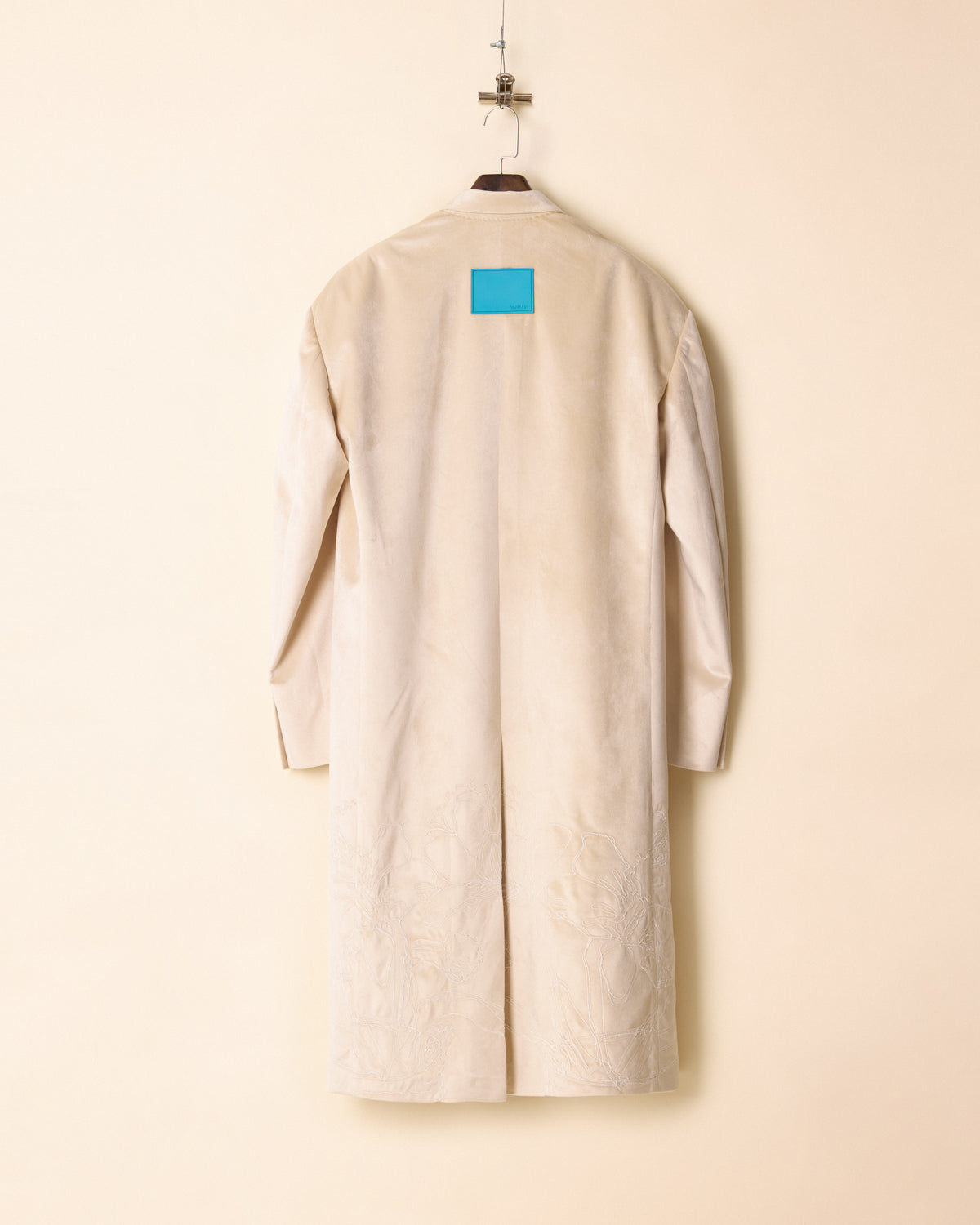 AW23-CLS-09