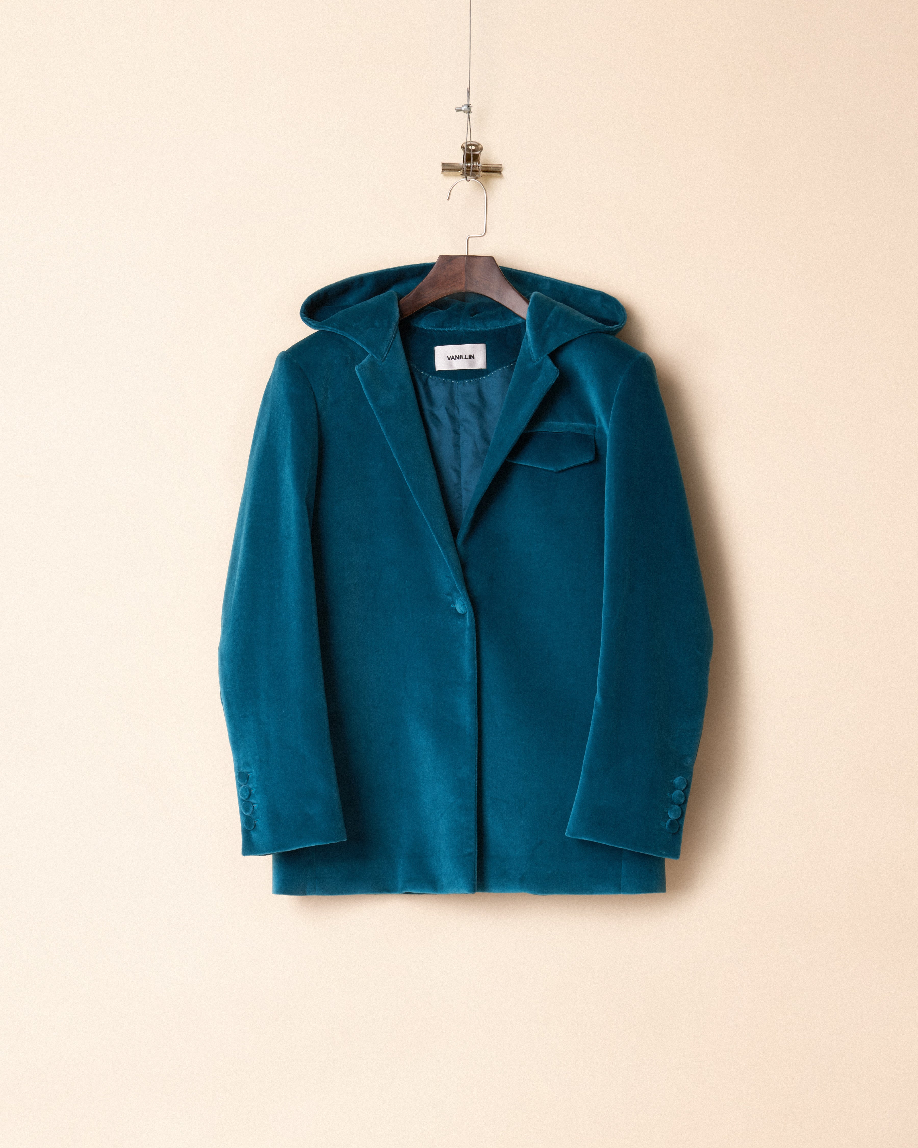 AW23-CLS-16