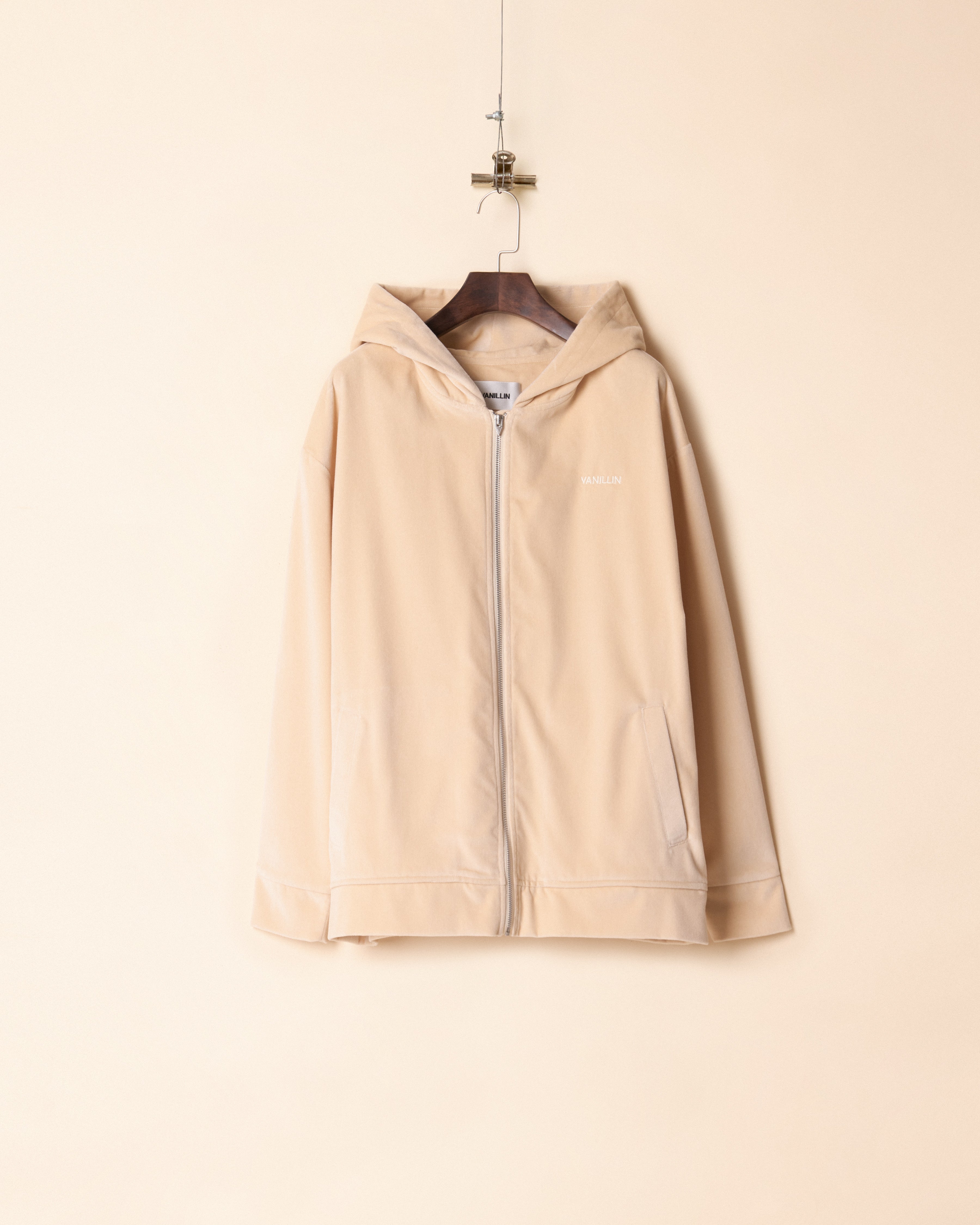 AW23-CLS-21