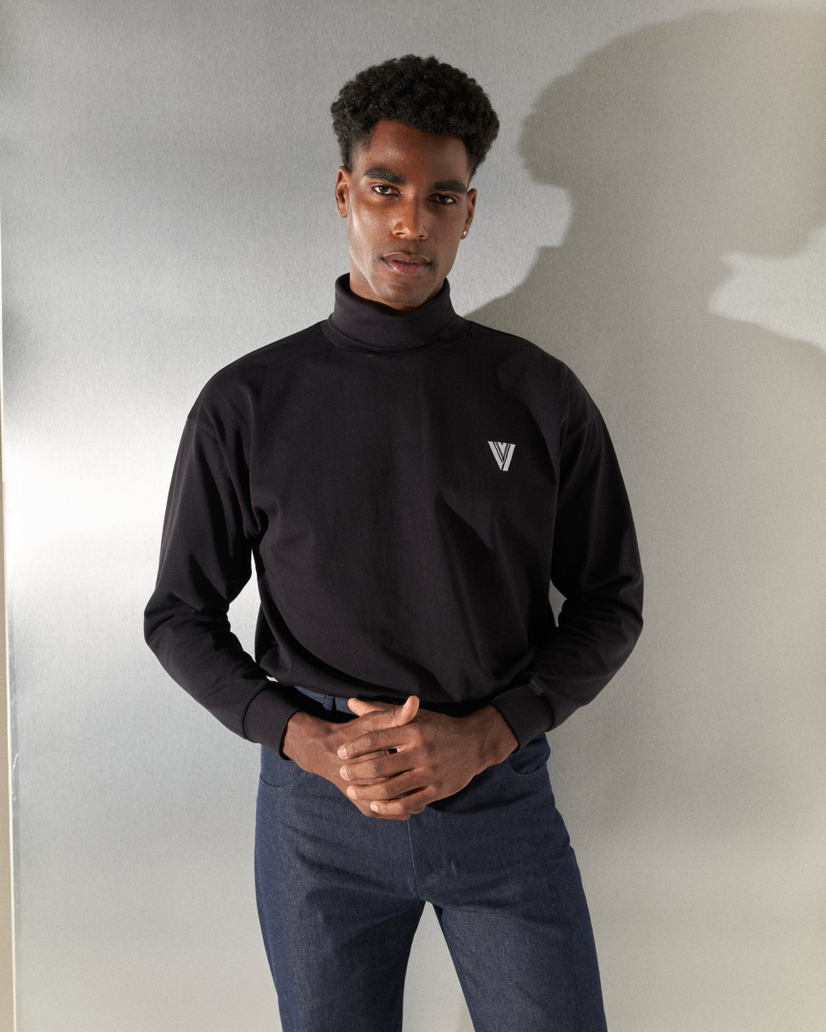 AW23-33