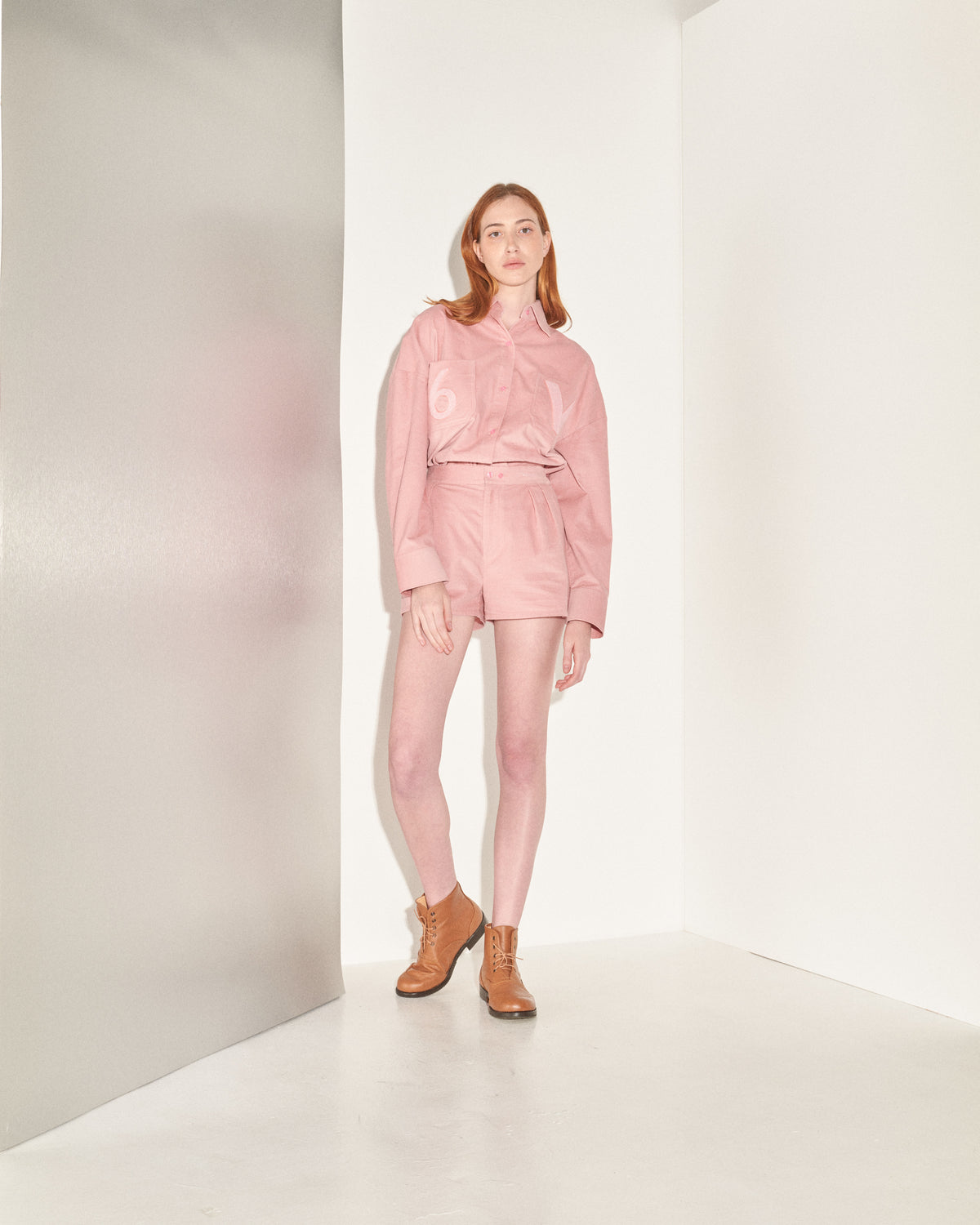 AW23-28/1