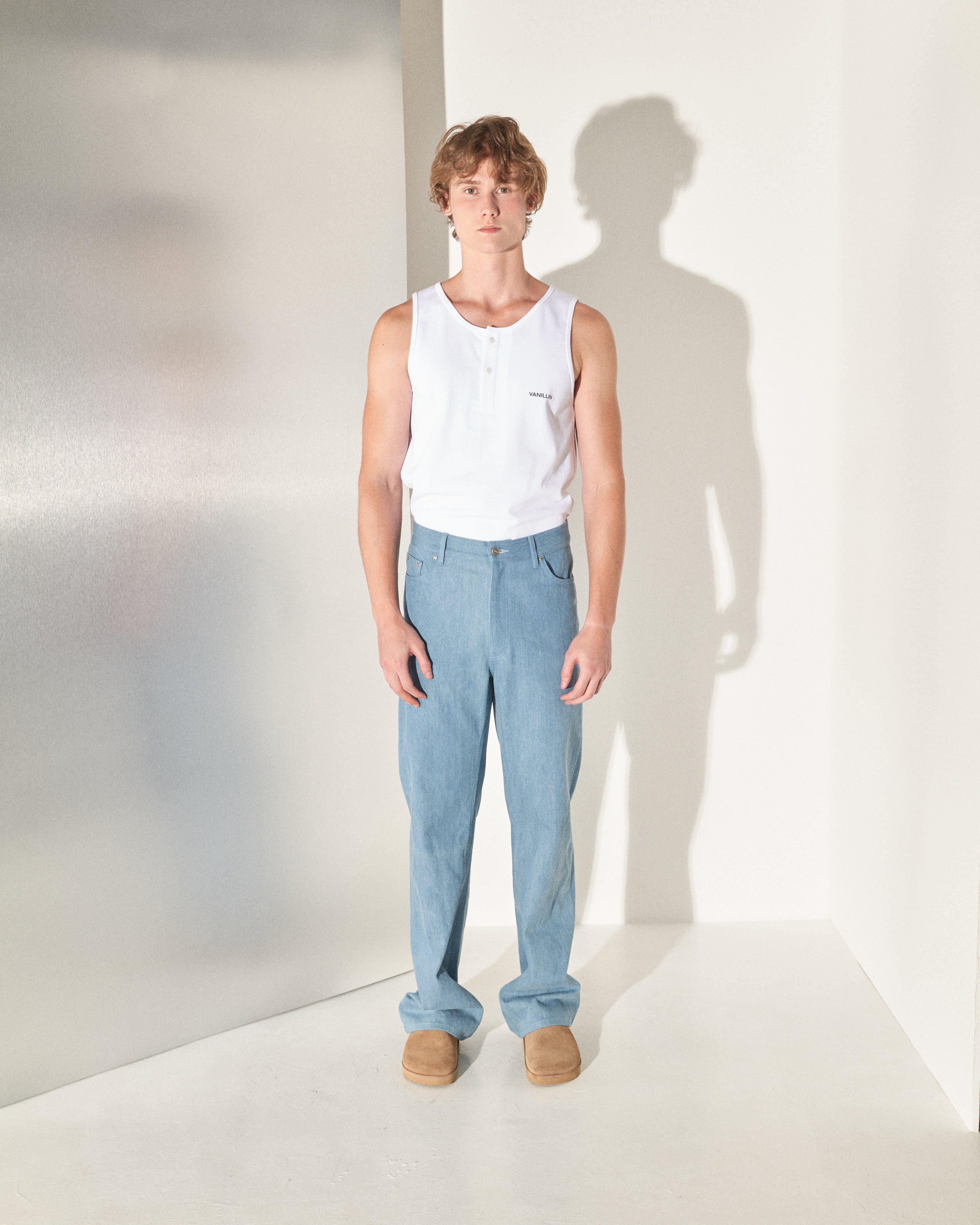 AW23-42/2