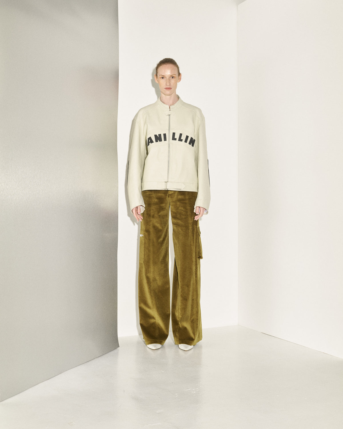 AW23-18/1