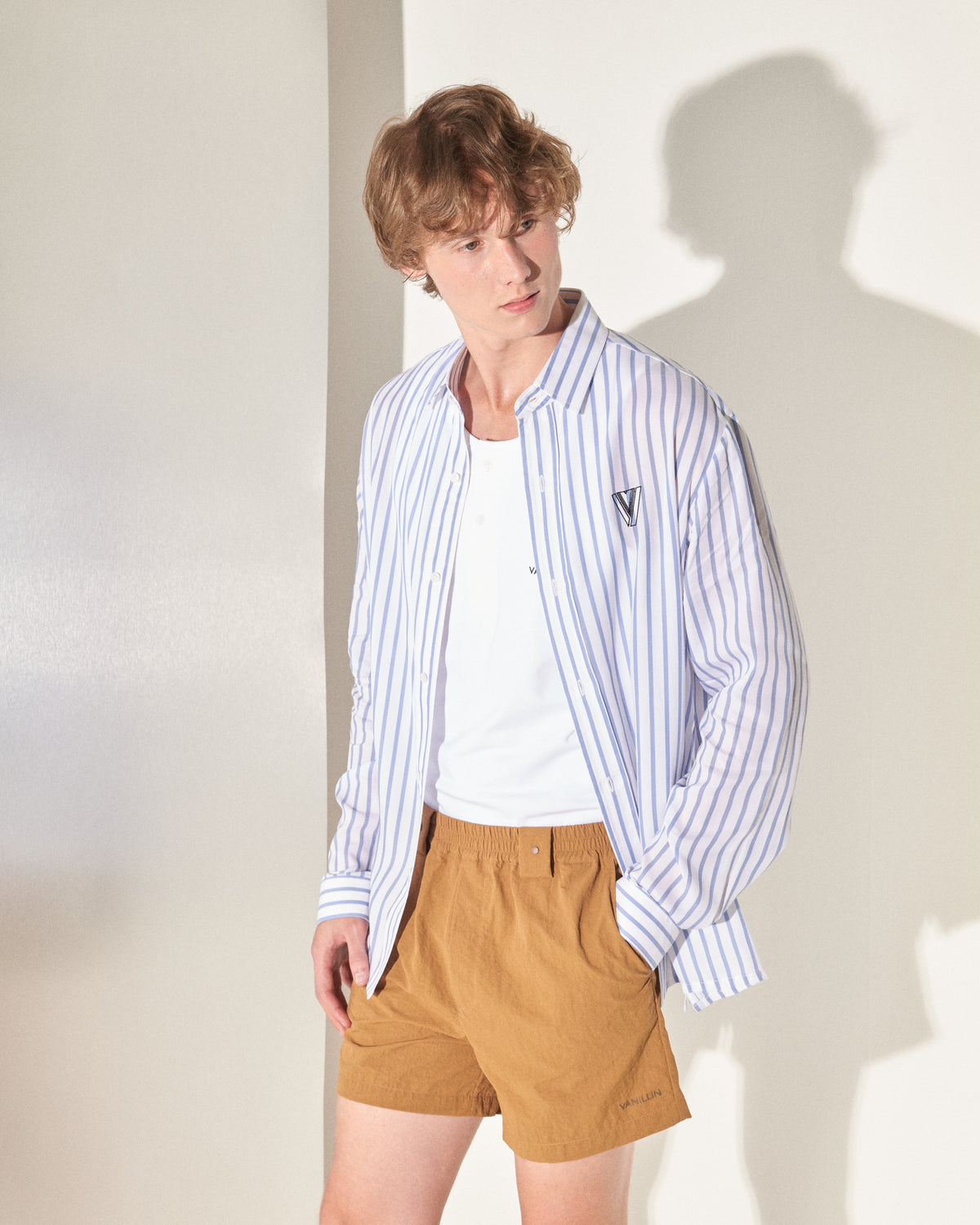 AW23-42/1