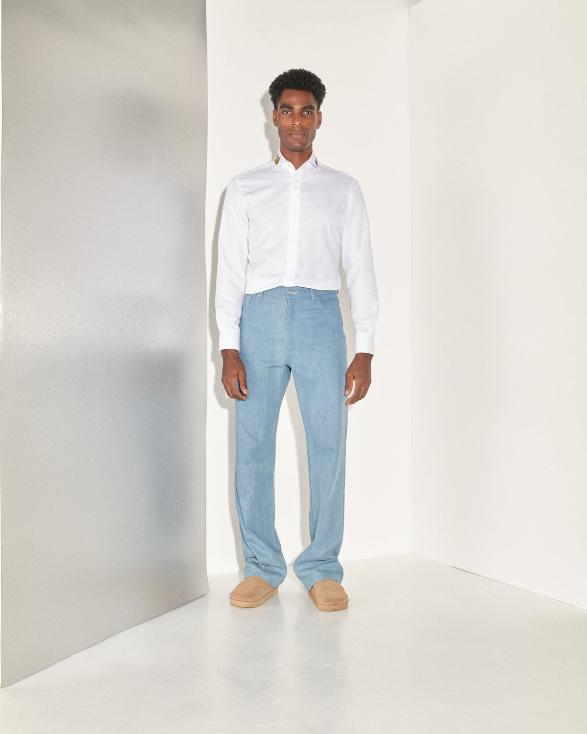 AW23-35