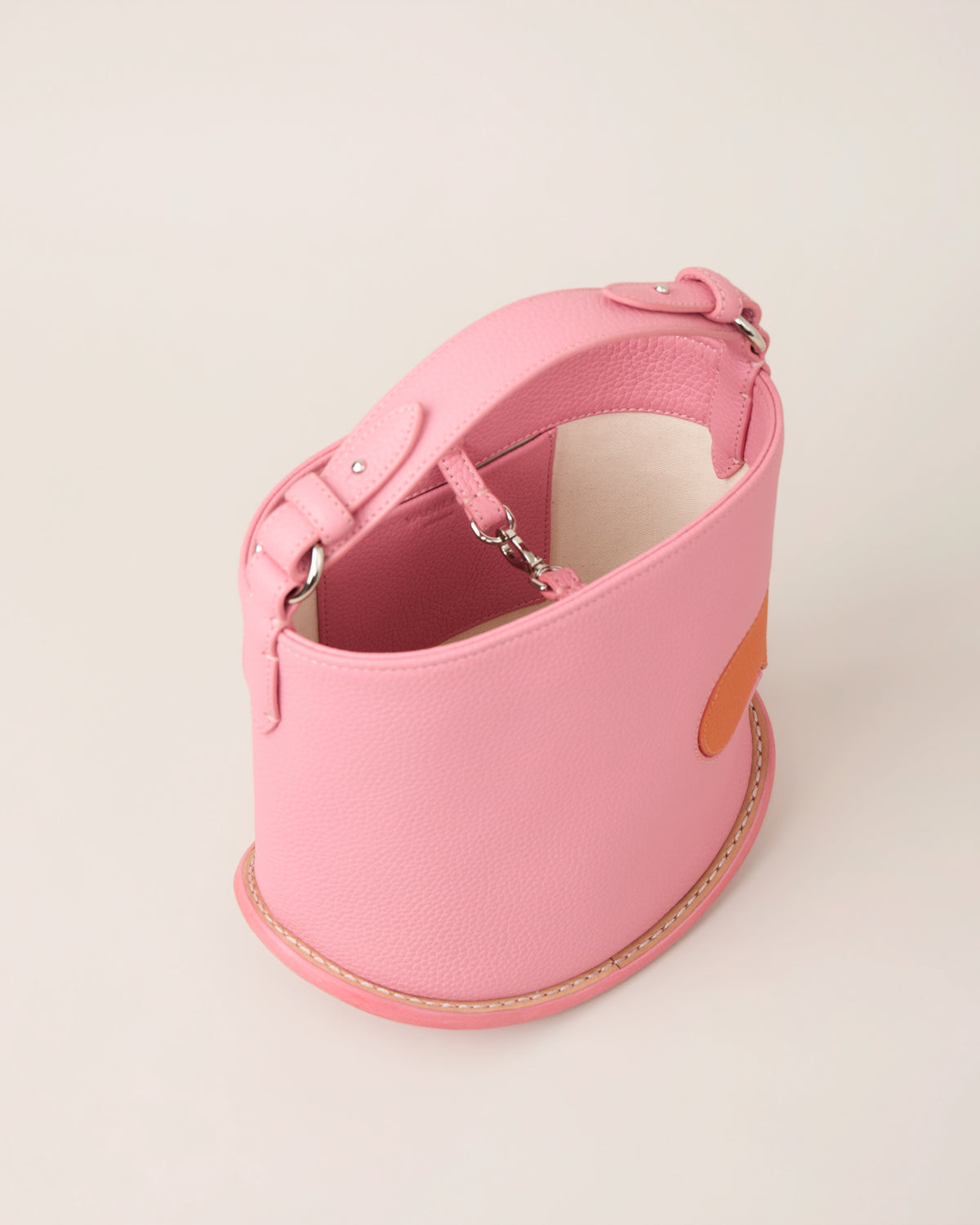 BUCKET BAG