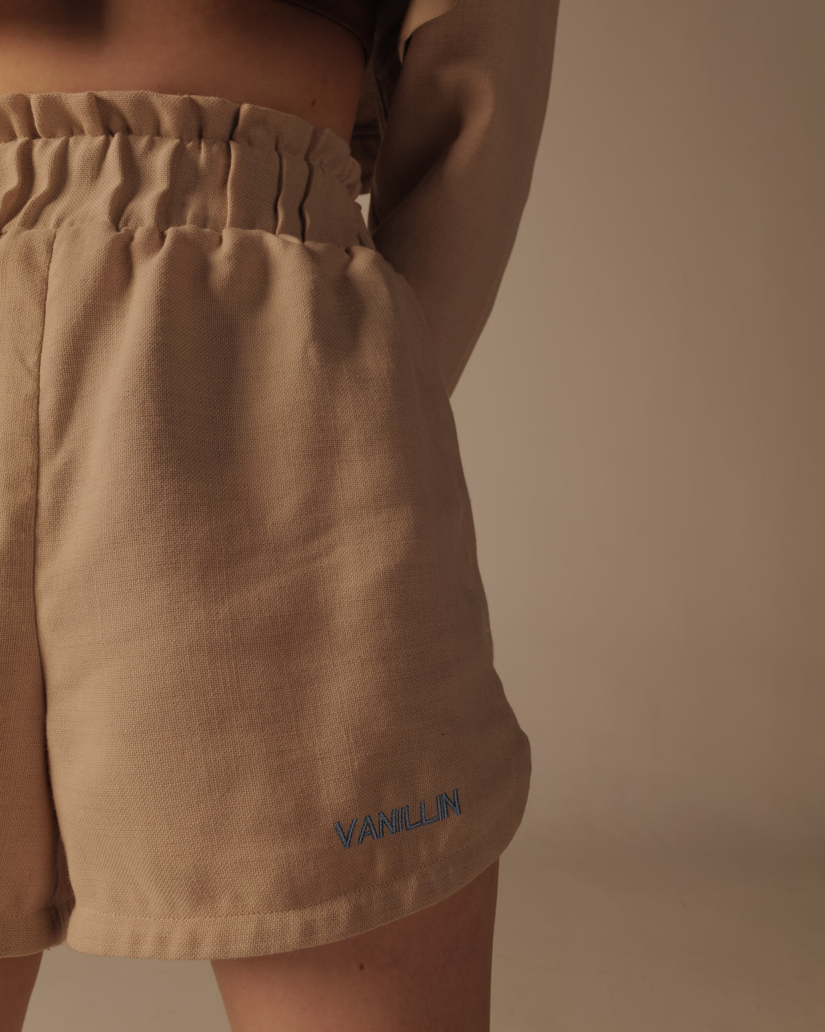 AW20-27/1 Shorts