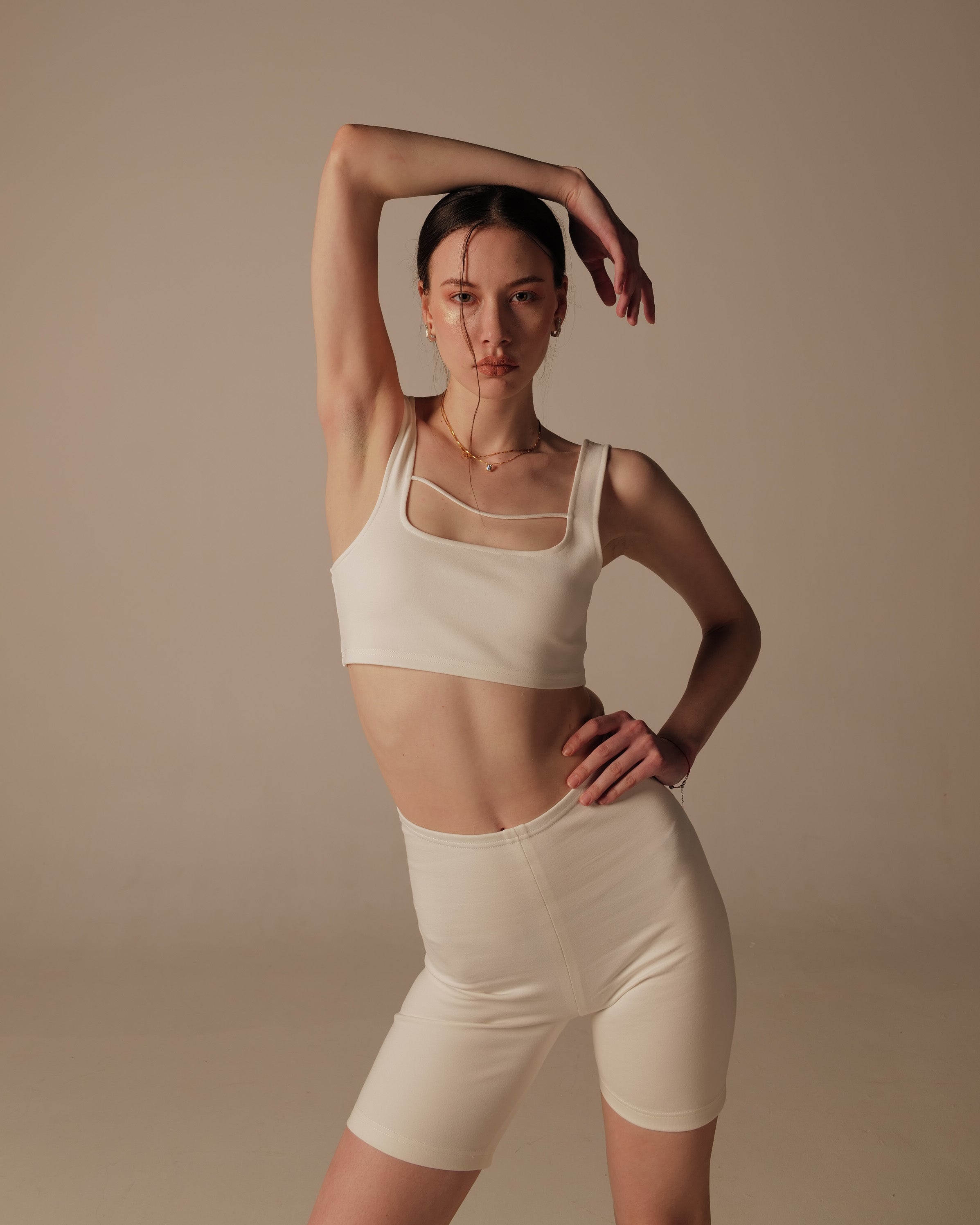 AW20-29 TOP