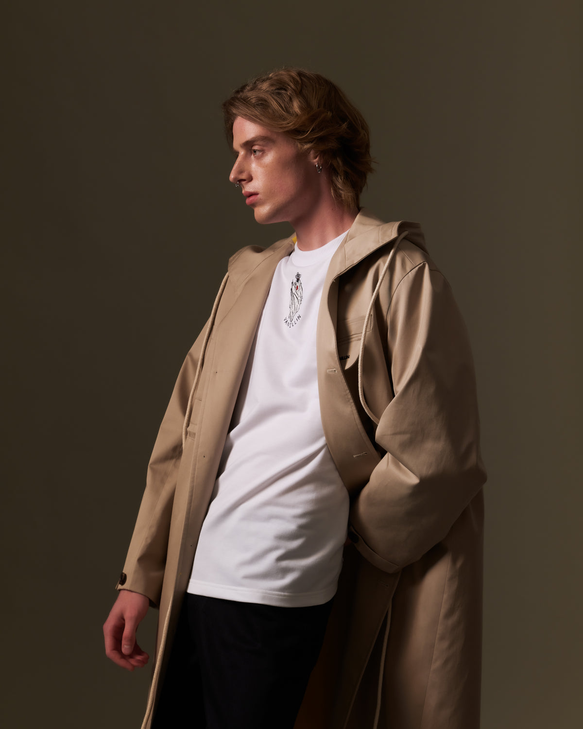 AW21-000-4 T-SHIRT