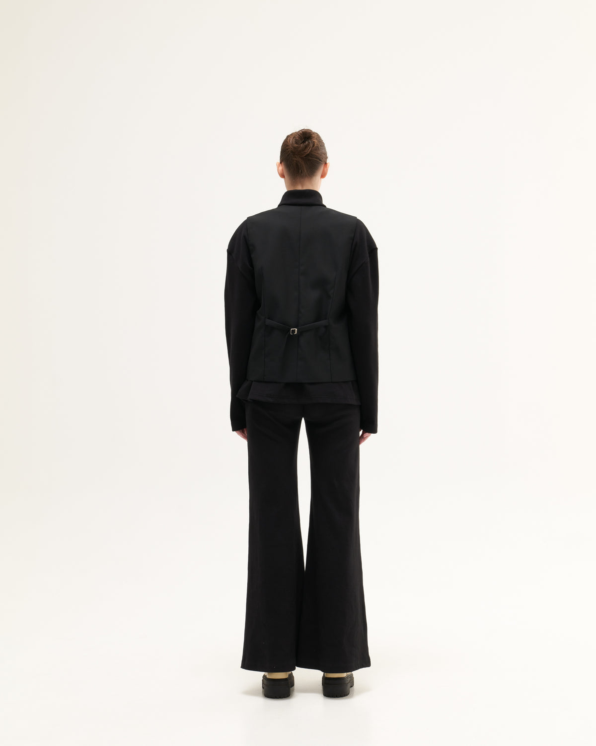 AW22-25/2