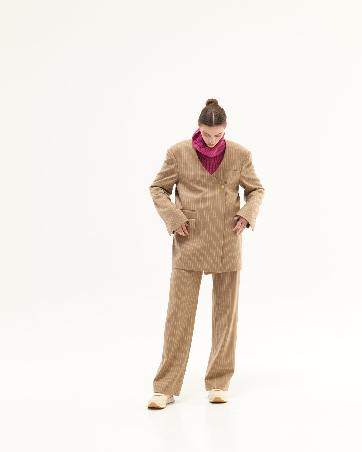 AW22-CLS-08