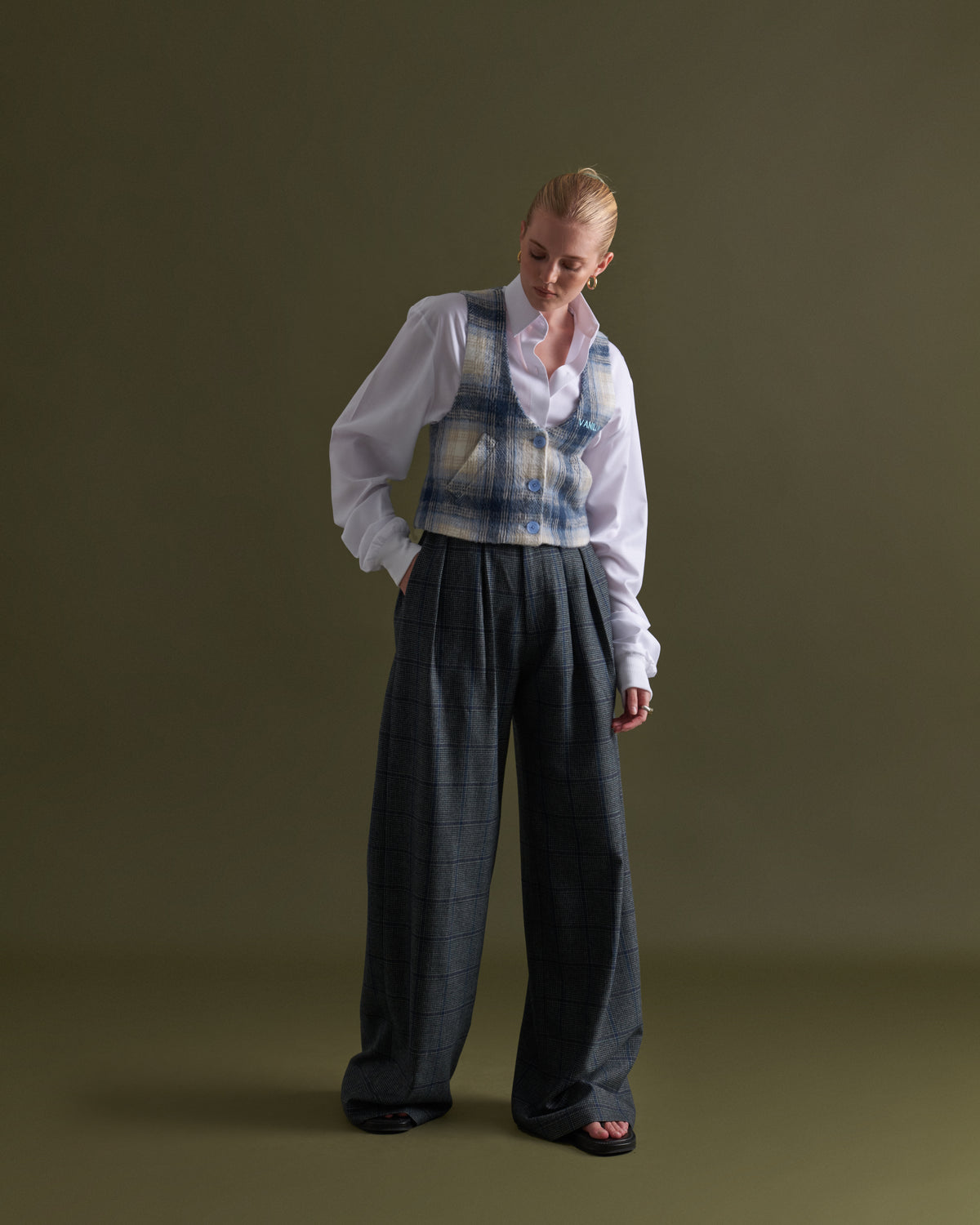 RS22-05/2 VEST